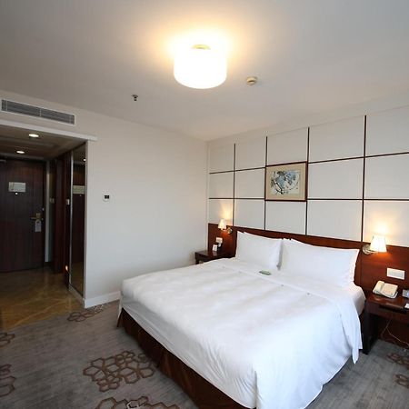 Liuhua Hotel Гуанджоу Екстериор снимка