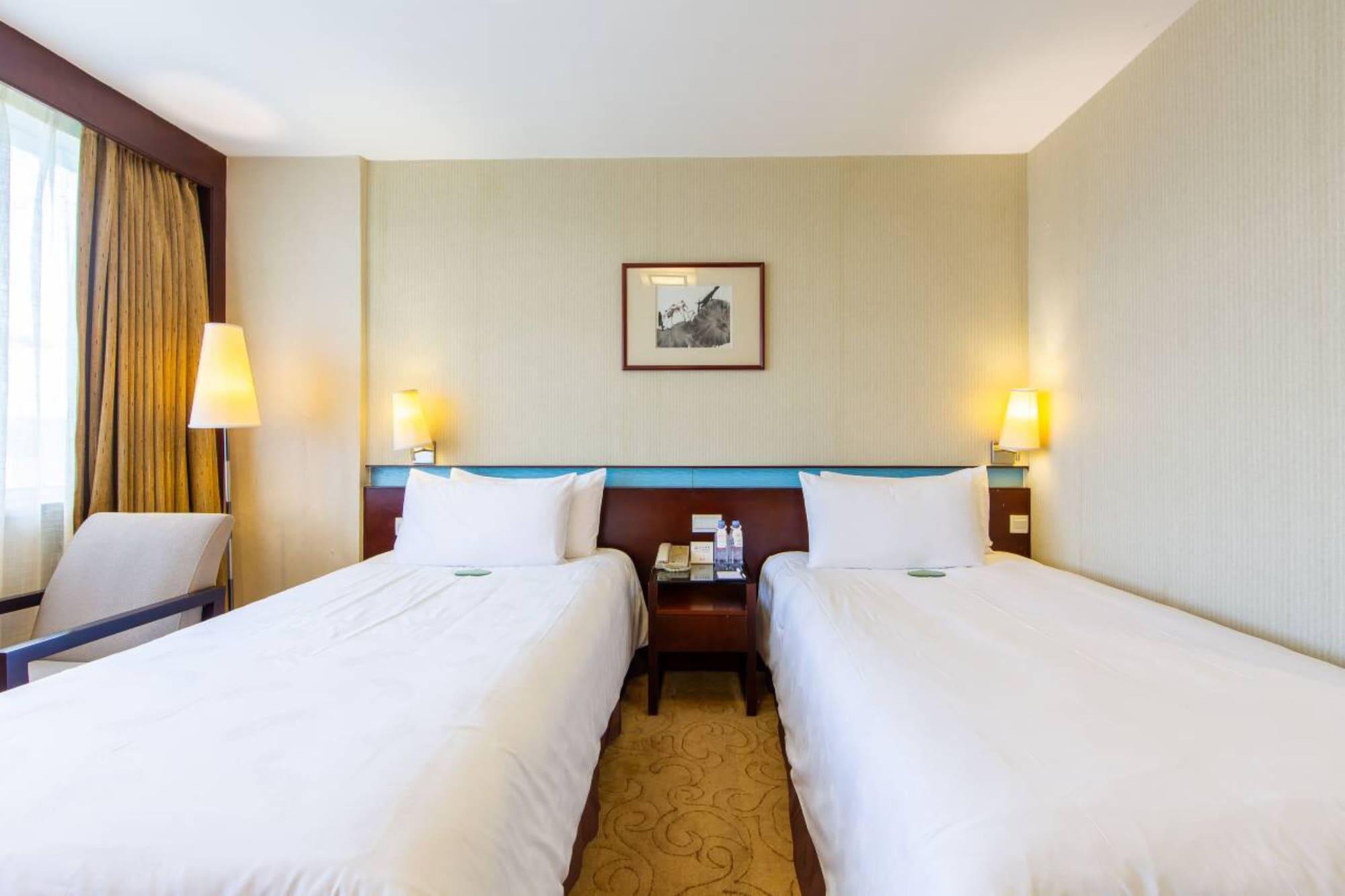 Liuhua Hotel Гуанджоу Екстериор снимка