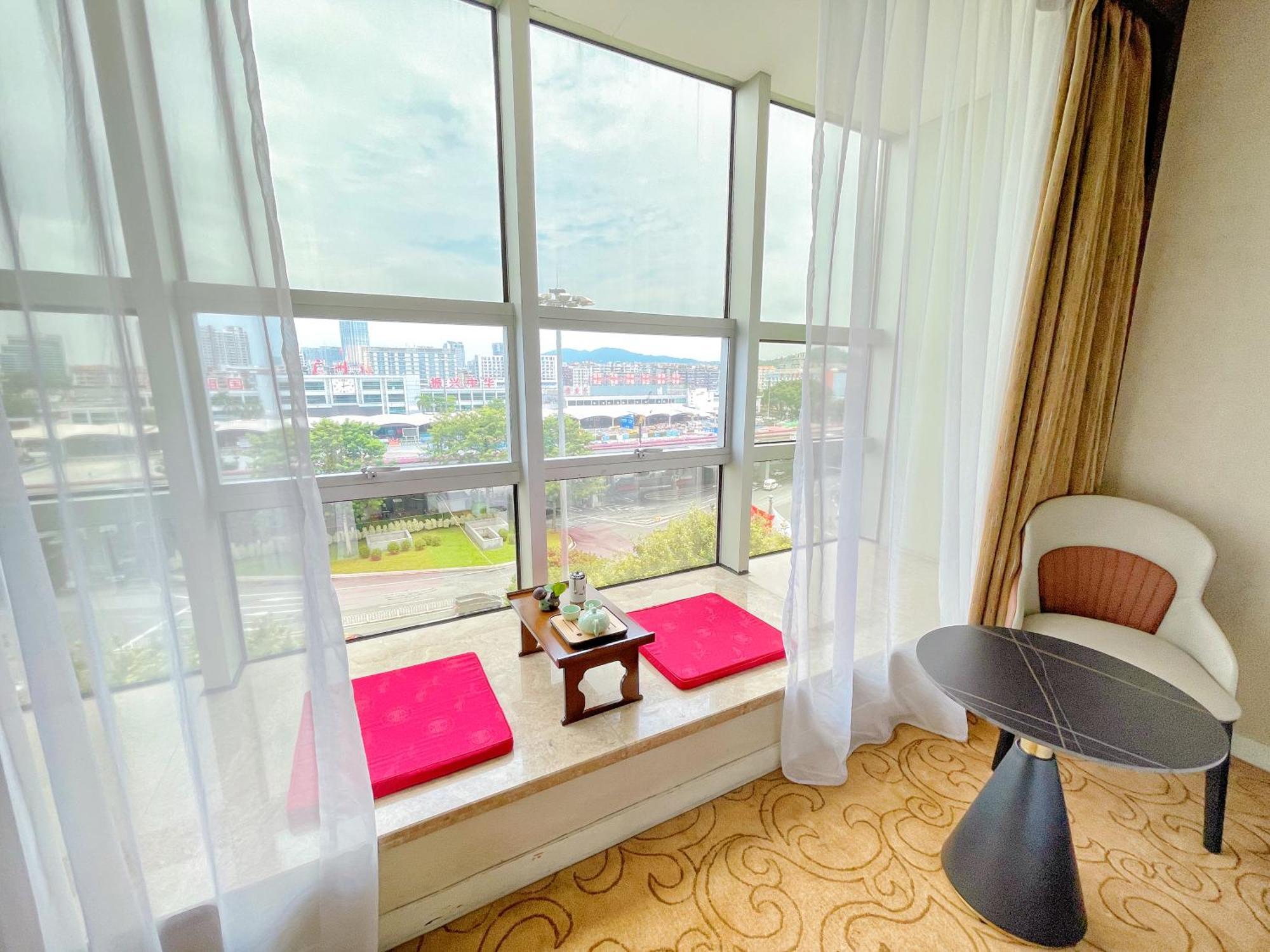 Liuhua Hotel Гуанджоу Екстериор снимка