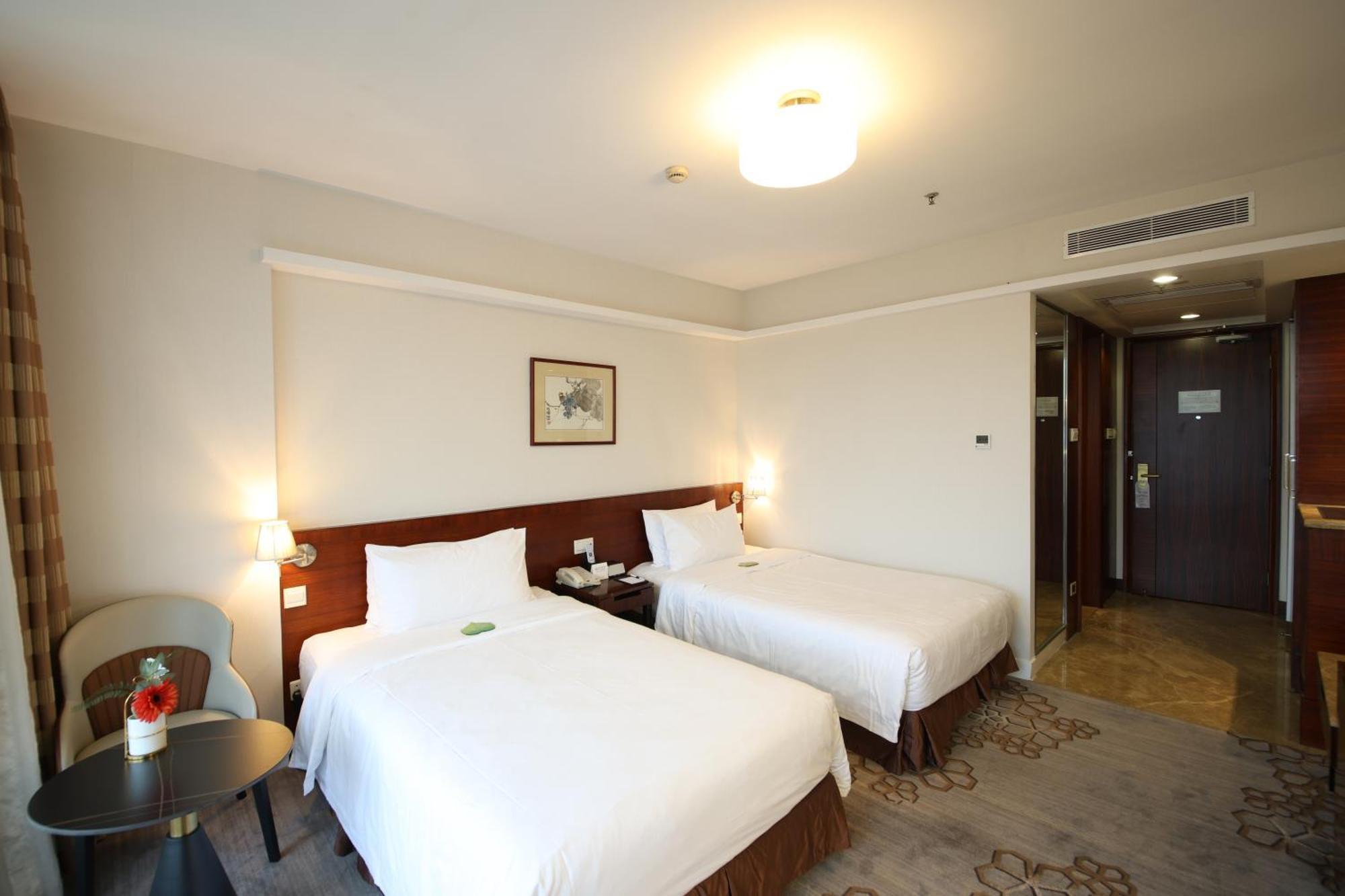 Liuhua Hotel Гуанджоу Екстериор снимка