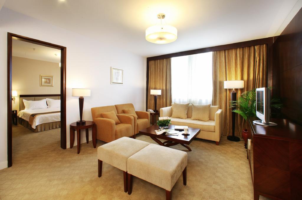 Liuhua Hotel Гуанджоу Екстериор снимка